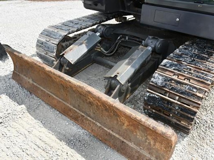 2021-volvo-ecr145el-image-7