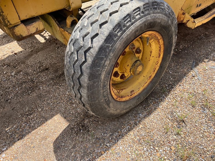 #39249-•-caterpillar-416c-tractor-|-for-parts/repairs-image-11
