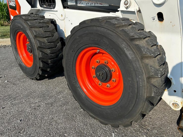 2023-bobcat-s650v2-skid-steer-loader-image-13