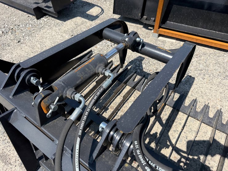 #2066-•-unused-jct-84"-skid-steer-rock-grapple-bucket-inv#49889-image-8