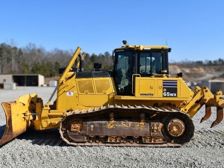 2019-komatsu-d65wx-18-image-3
