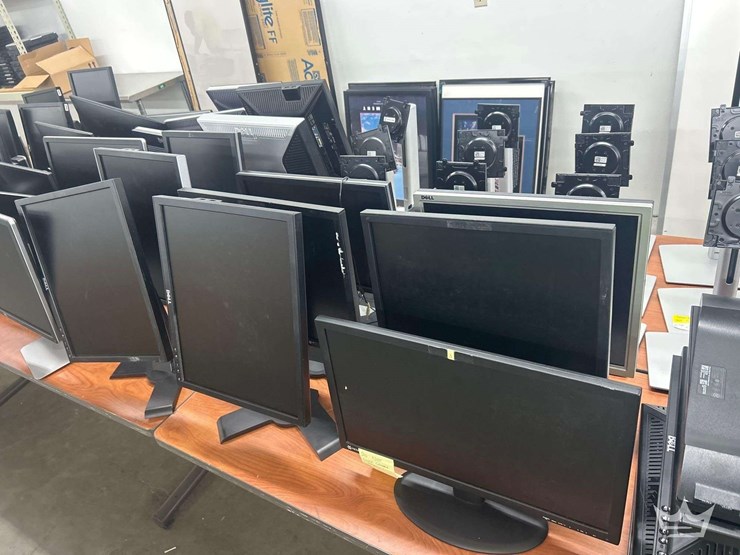 monitors/stands-image-3