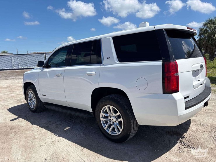 2019-chevrolet-tahoe-image-4