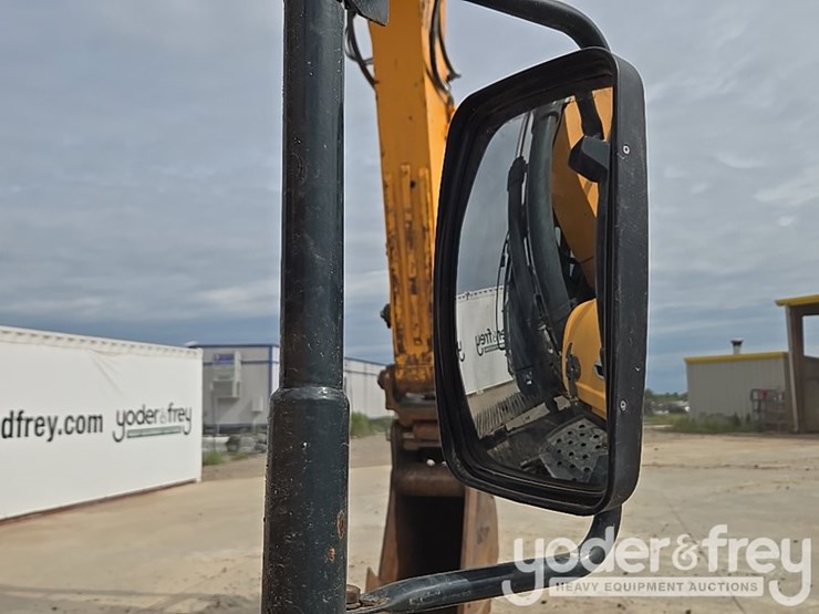 hyundai-hx260l-image-61