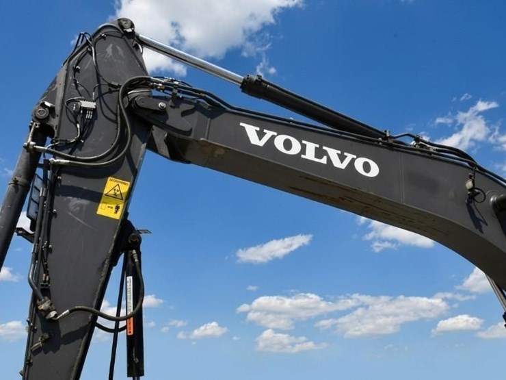2022-volvo-ec250el-image-9