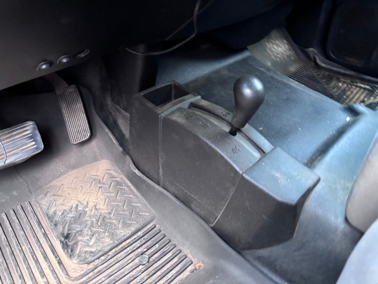 2018-chevrolet-silverado-2500-image-8