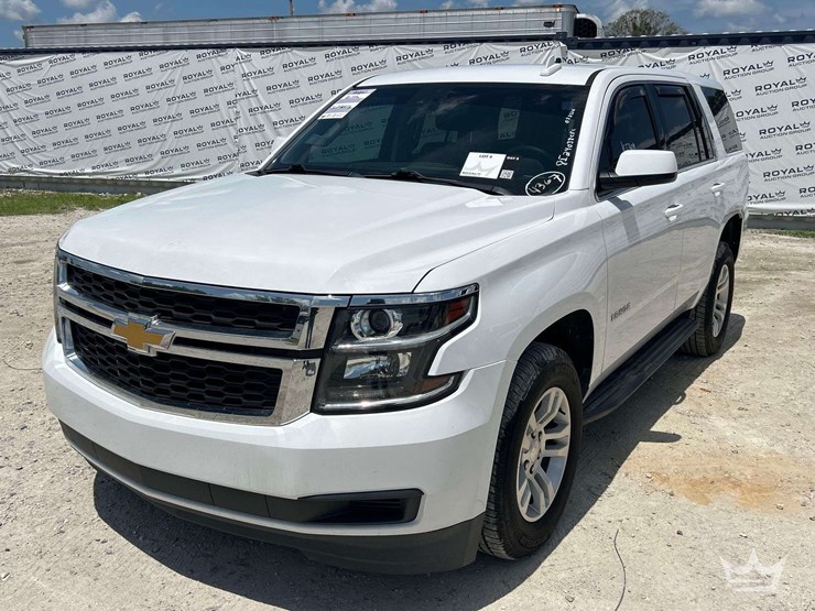 2020-chevrolet-tahoe-image-1