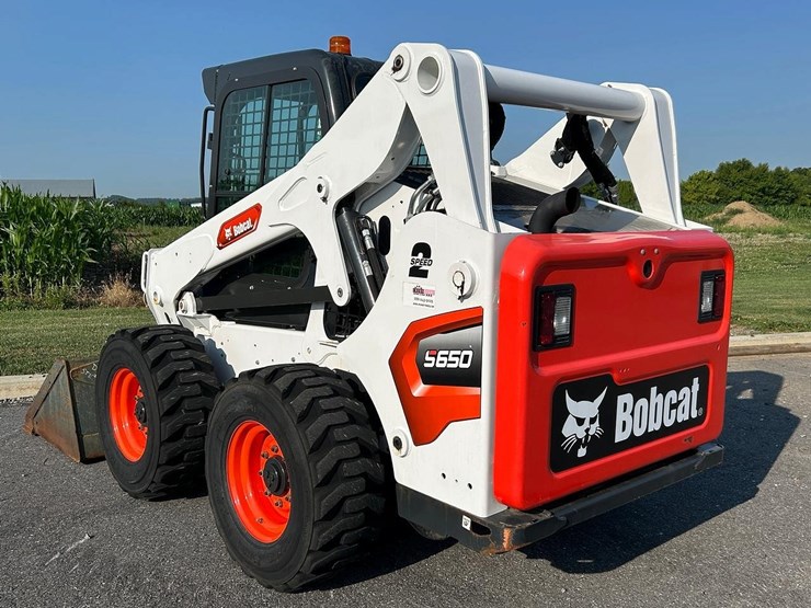 2023-bobcat-s650v2-skid-steer-loader-image-3