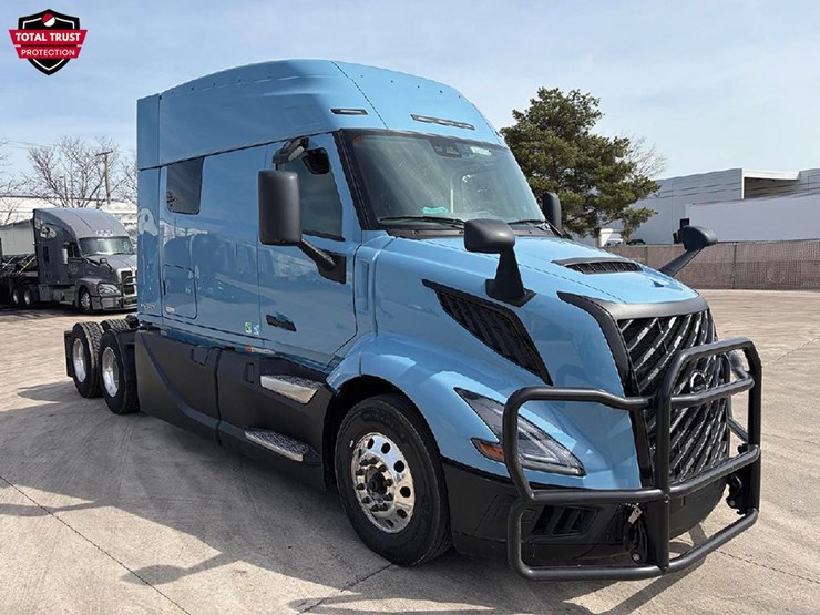 2026-volvo-vnl840-image-1