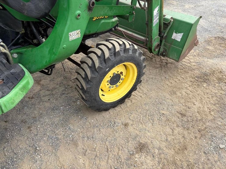 john-deere-3038e-image-15