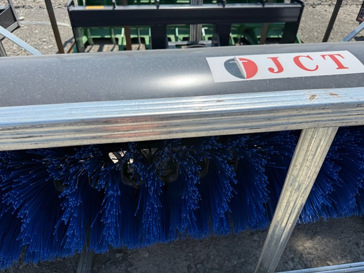 #2078-•-unused-jct-84"-skid-steer-angle-broom-inv#49884-image-6