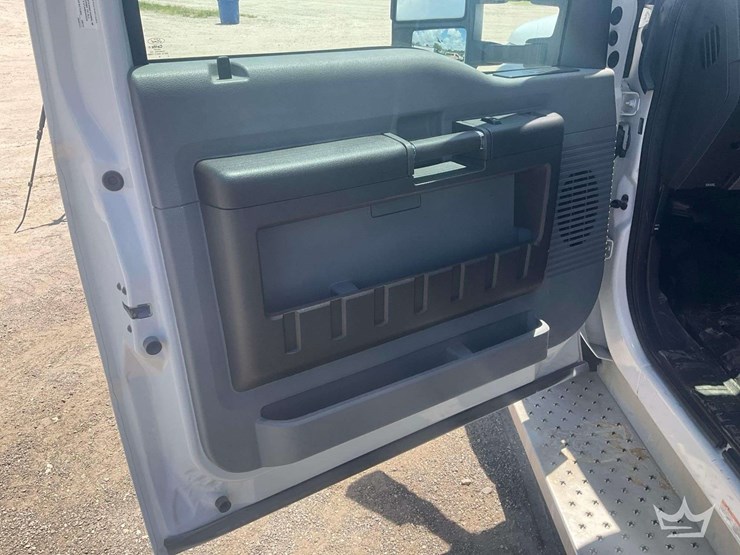 2014-ford-f550-image-6