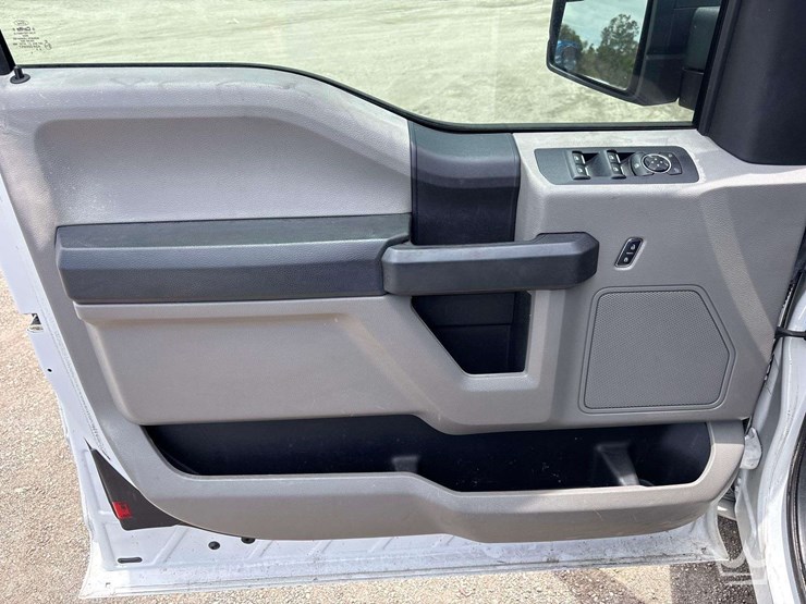 2016-ford-f150-image-11
