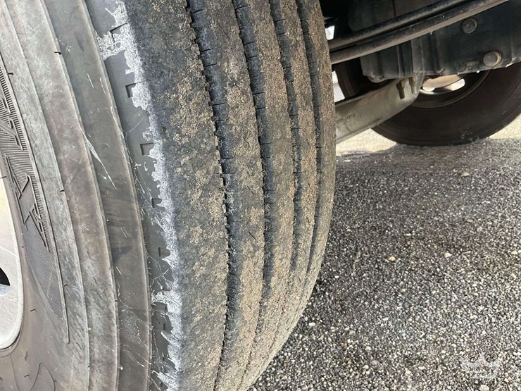 2019-kenworth-t880-image-33