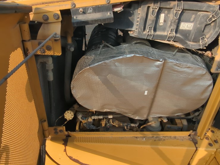 2018-caterpillar-d6t-lgp-image-17