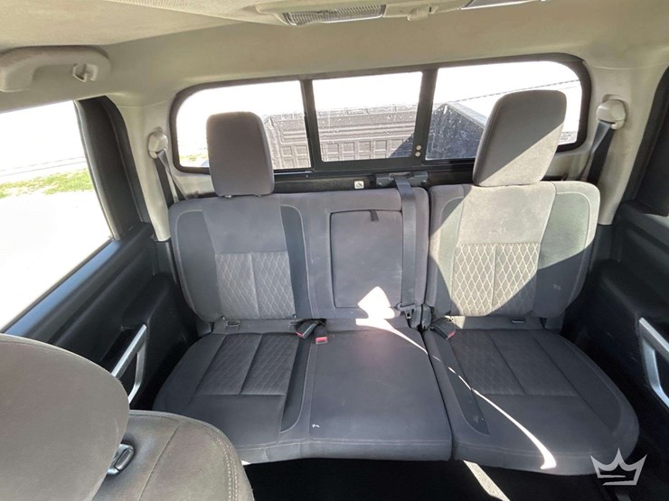 2021-nissan-titan-image-42