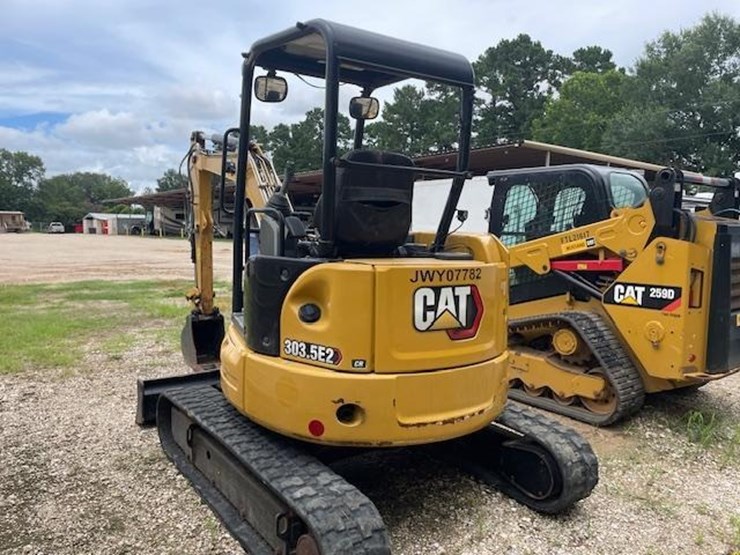 2021-caterpillar-303.5-image-3