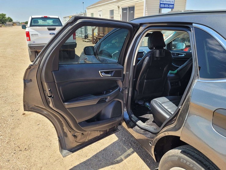 2015-ford-edge-sel-image-9