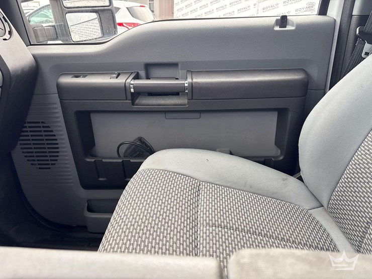 2014-ford-f450-image-25