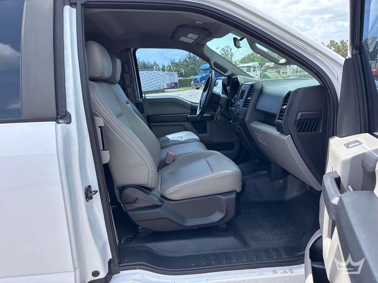 2015-ford-f150-image-23