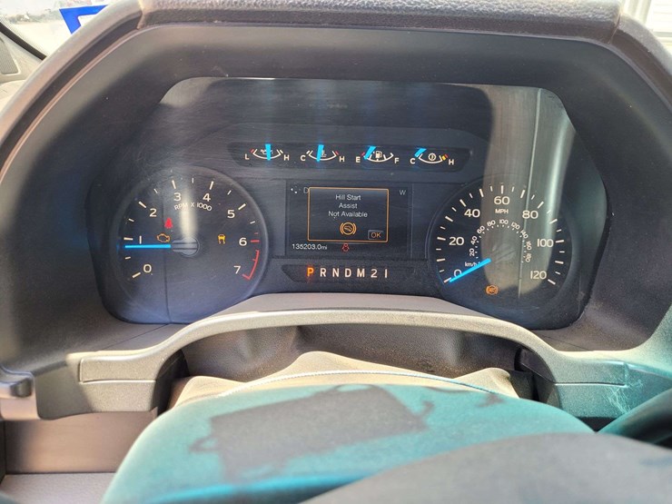2017-ford-f150-xl-image-18