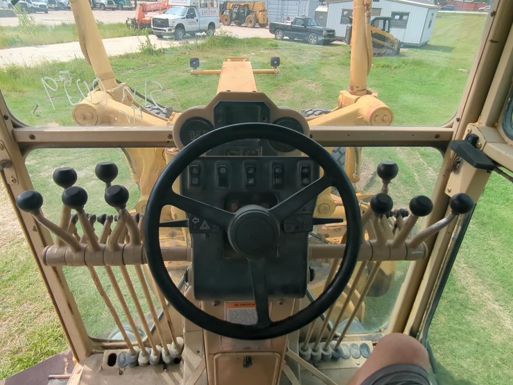 caterpillar-16h-image-19