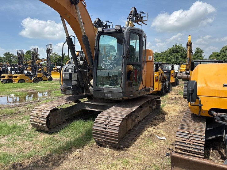 2018-case-cx145dsr-image-4