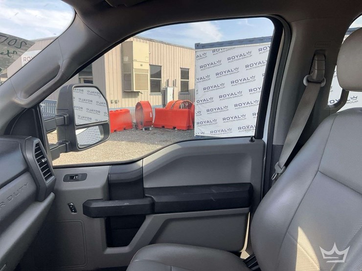 2017-ford-f250-image-16