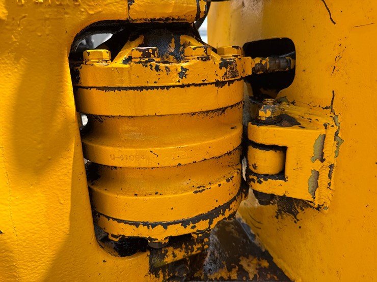 john-deere-450-image-43