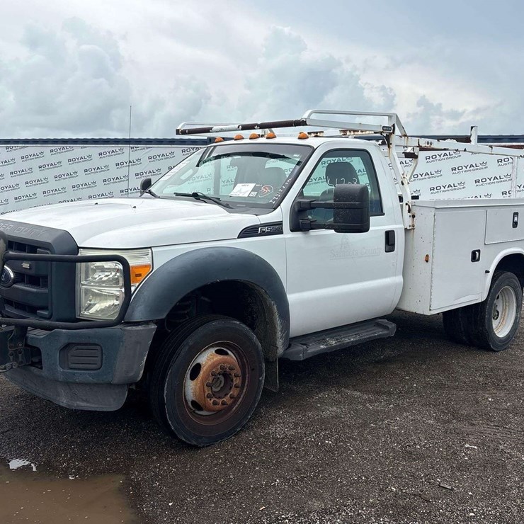 2015 FORD F550