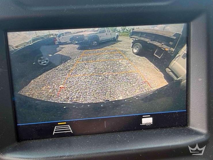 2019-chevrolet-silverado-1500-image-19