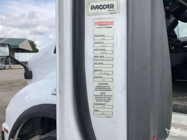 2019-kenworth-t880-image-6