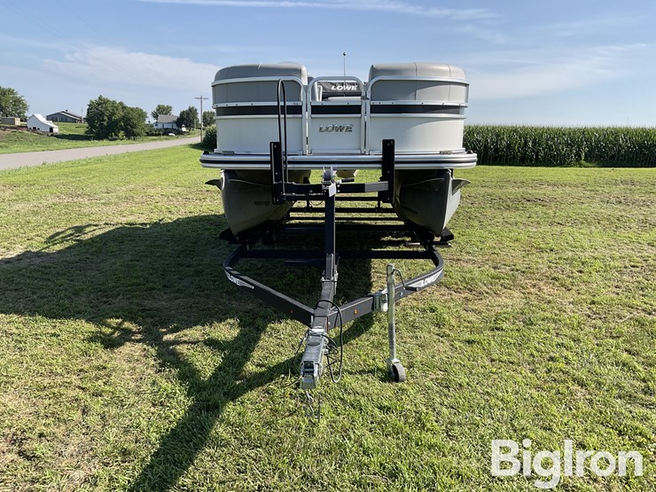 lowe-ss190-pontoon-boat-w/t/a-trailer-image-2