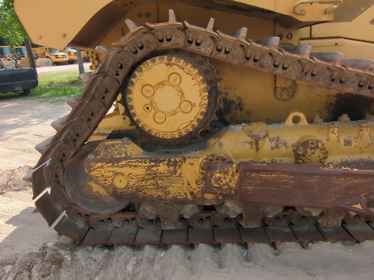 2009-caterpillar-d8t-image-13