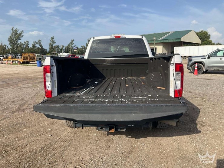 2017-ford-f250-image-19