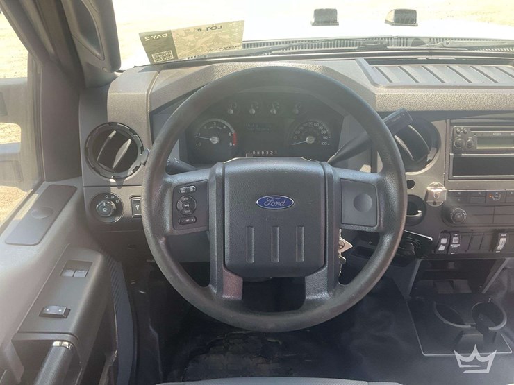 2014-ford-f550-image-12