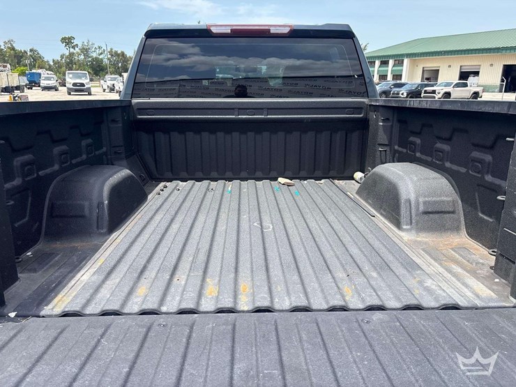 2019-chevrolet-silverado-1500-image-12
