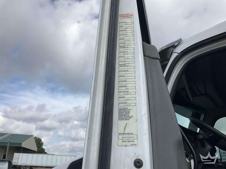 2019-kenworth-t880-image-5