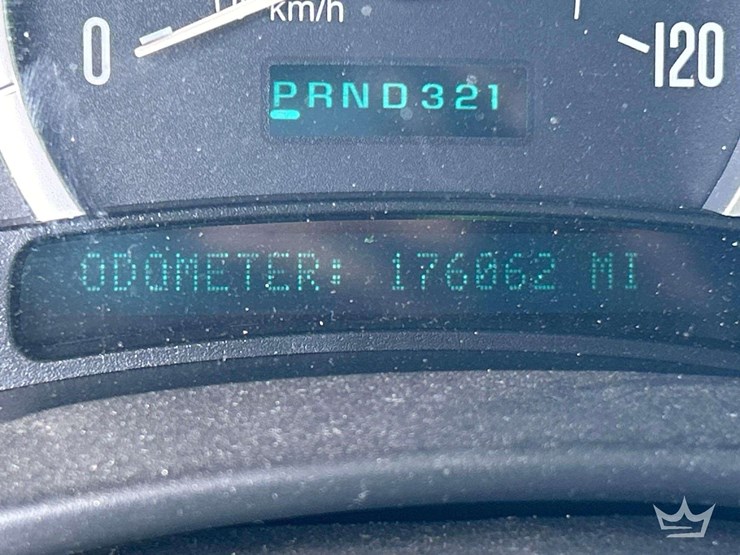 2004-cadillac-escalade-image-6