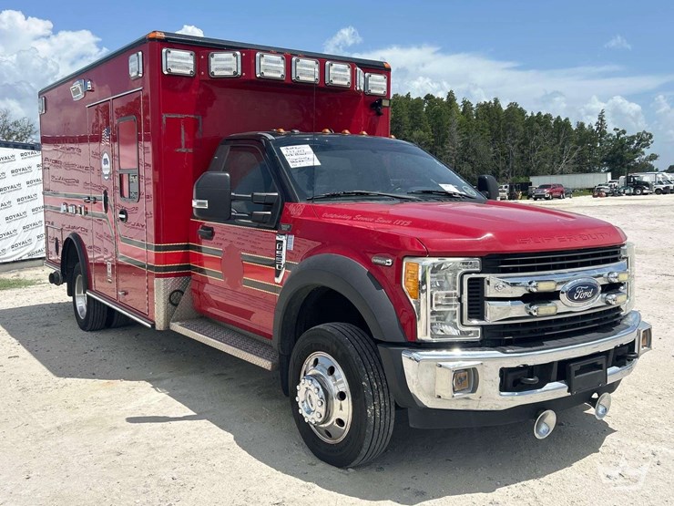 2017-ford-f550-image-2