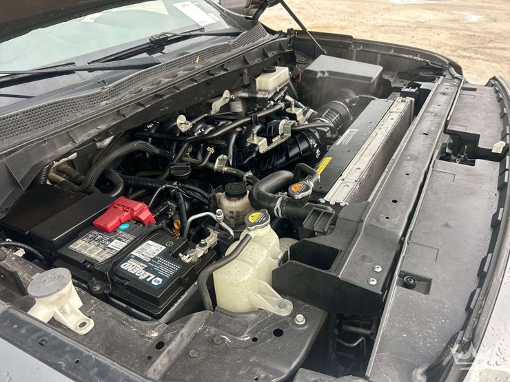 2021-nissan-titan-image-10