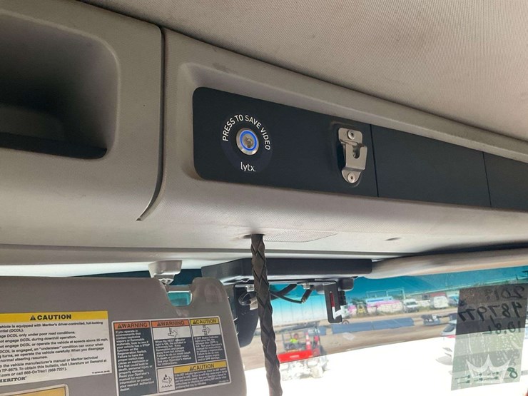 2019-kenworth-t880-image-19