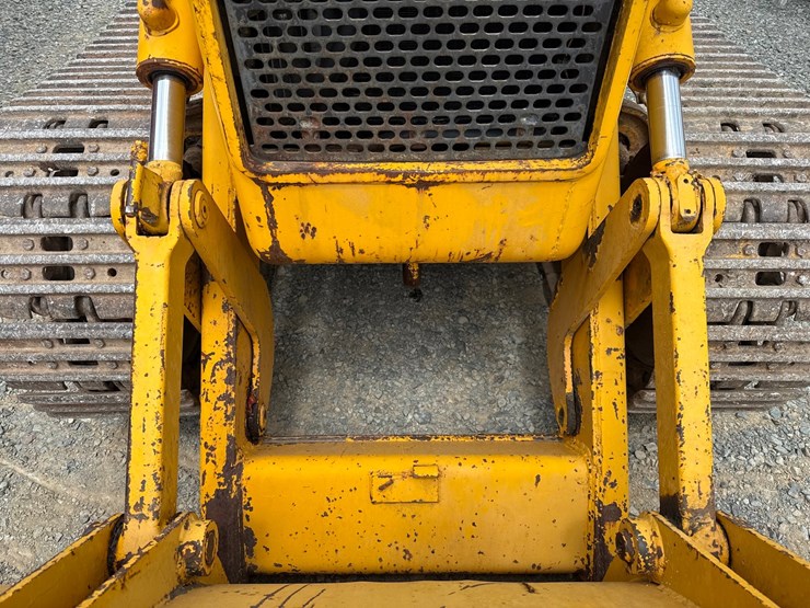 john-deere-450-image-14