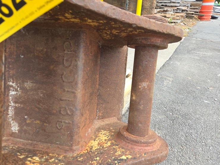 jcb-js220-image-6