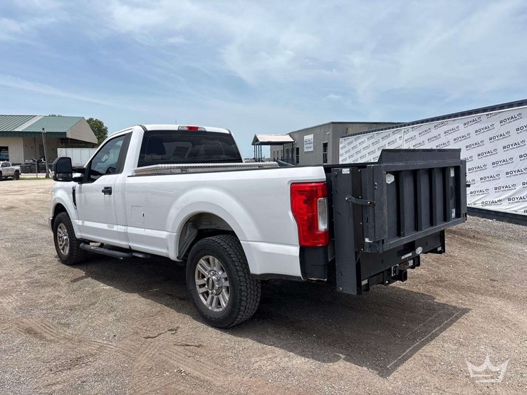 2017-ford-f250-image-4