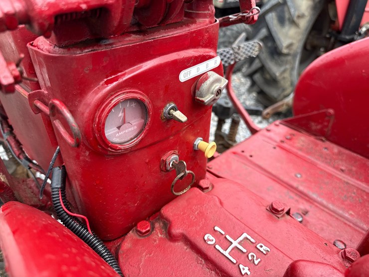 #97-•-ih-farmall-140-w/cultivators-image-8