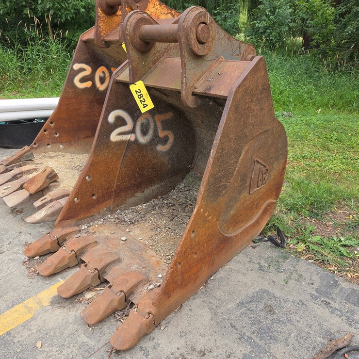 JCB JS220