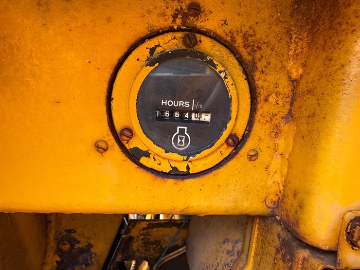 john-deere-450-image-56