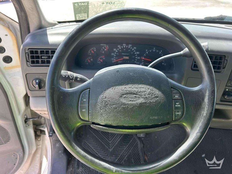 1999-ford-f250-image-17