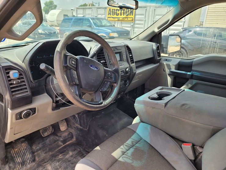 2017-ford-f150-image-12